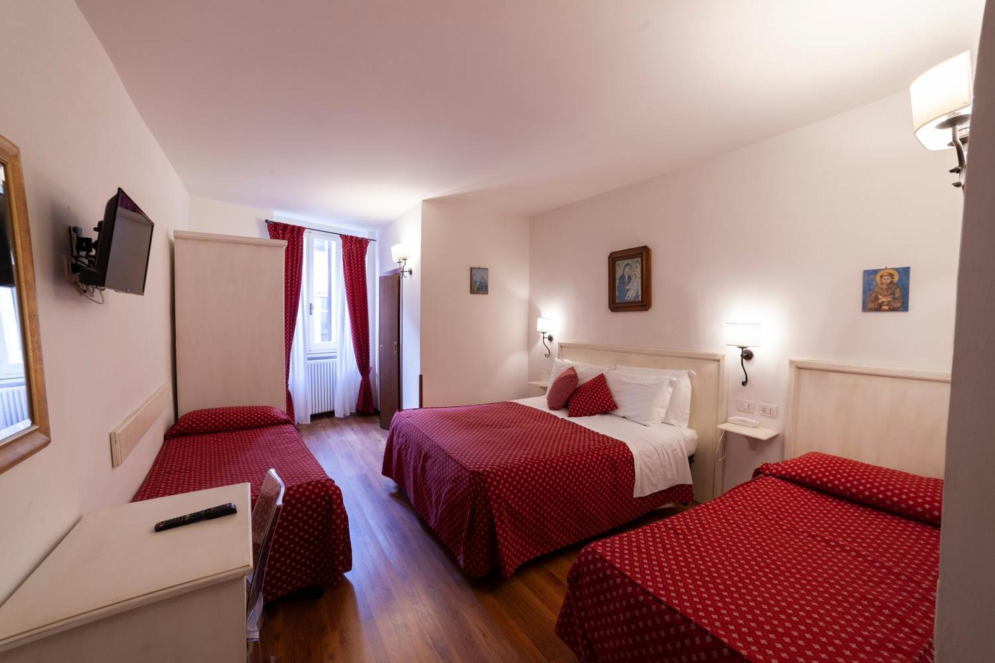 Hotel Pax 3*